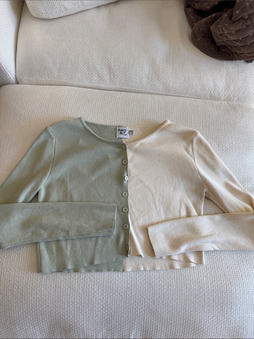 Princess Polly Two-Tone Cropped Cardigan in Sage & Cream